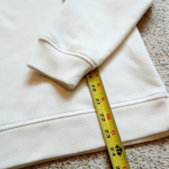 Ivory Sweatshirt with Red Velvet Cardinal beautiful embellishment Sz S - Picture 7 of 10